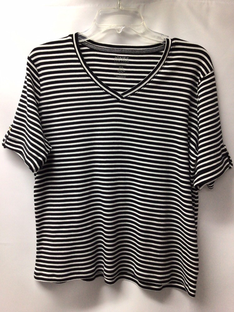 Jones New York Signature Blk/White Striped S/S V-Neck Pullover Top. Women’s XL