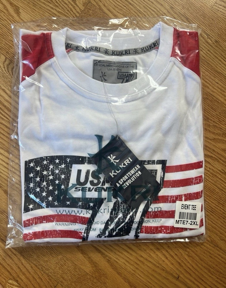 Kukri White Red Short Sleeve Event Tee Men’s 2XL Graphic Print USA Flag Crew