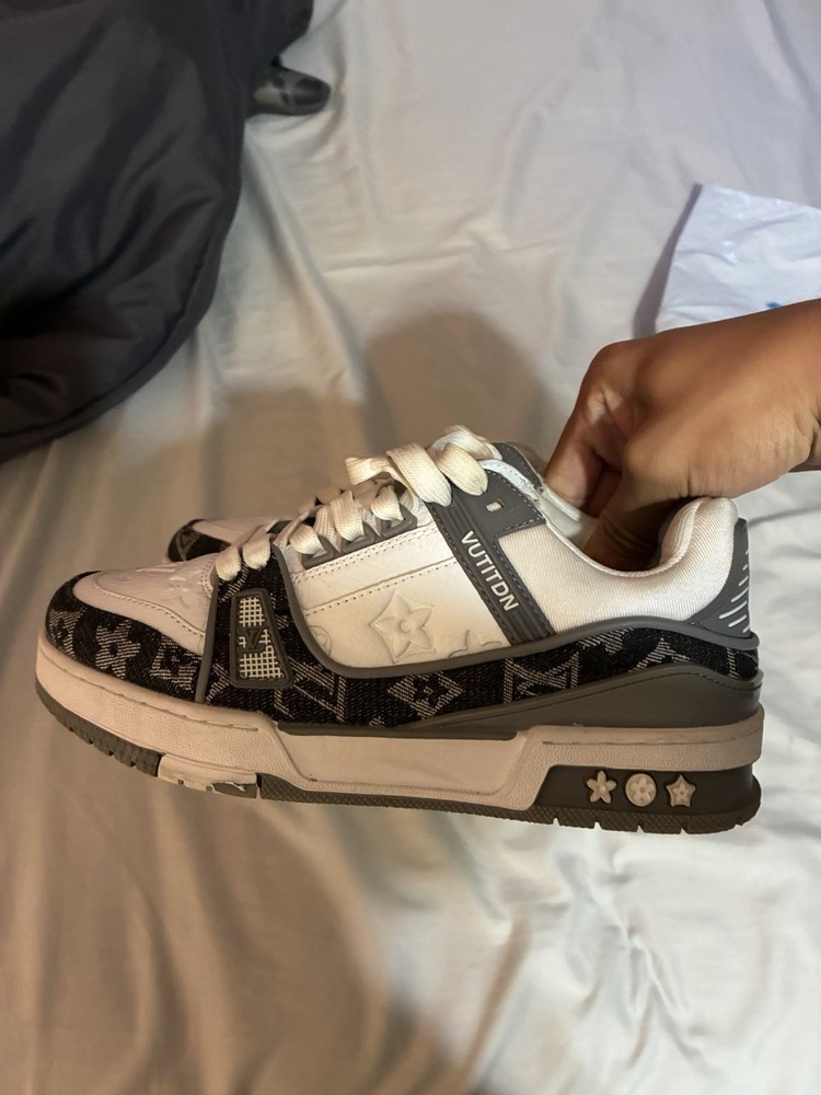 Louis Vuitton Trainer Men’s White/Gray/Black Monogram Cotton Lace-Up Sneakers 8