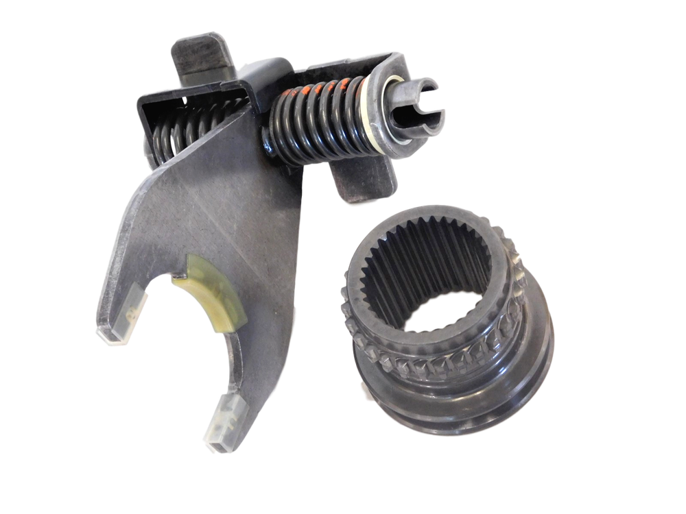 243 C Transfer Case Range Fork and Hub Slider for Smooth Gear Shifting