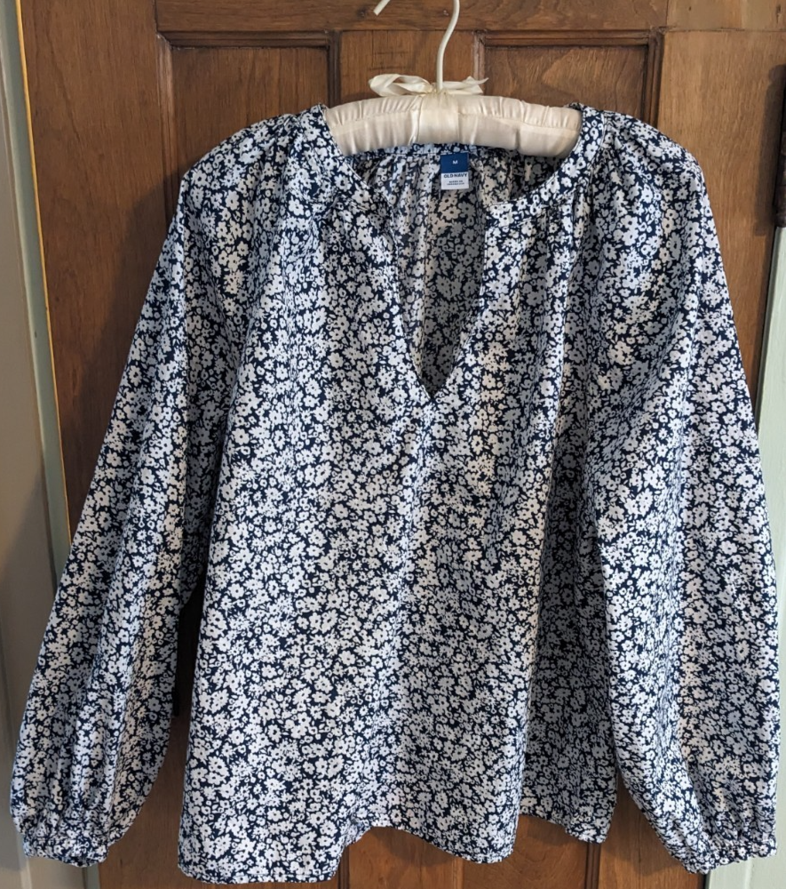 Old Navy Blouse/Shirt Long Puffy  Sleeves Floral Navy Blue & White, Size MED