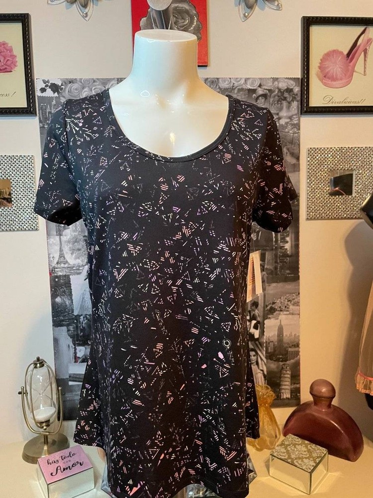 New Woman's LuLaRoe Black with Pastel Geo Pattern Hi-lo CLASSIC T Size S