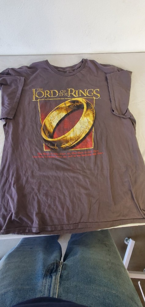 vintage lord of the rings tee