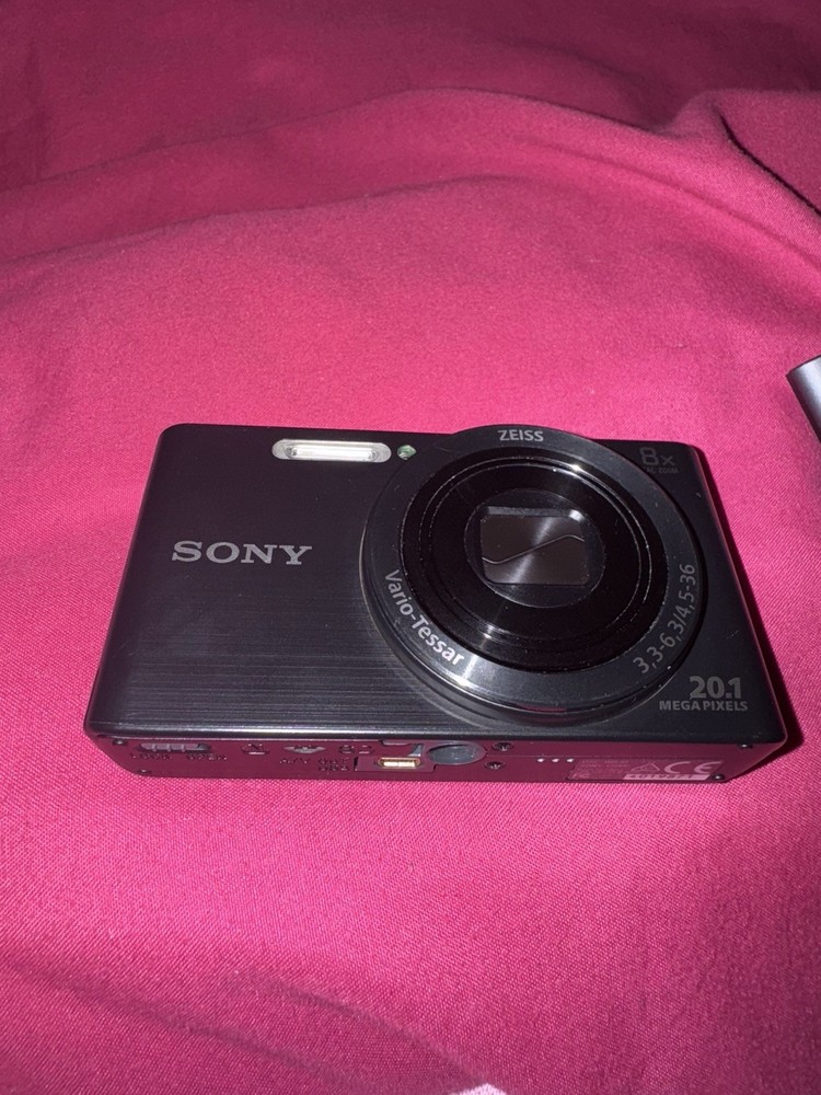 Sony Cyber-shot DSC-W830 Compact Digital Camera Black, 20.1MP, 8x Optical Zoom