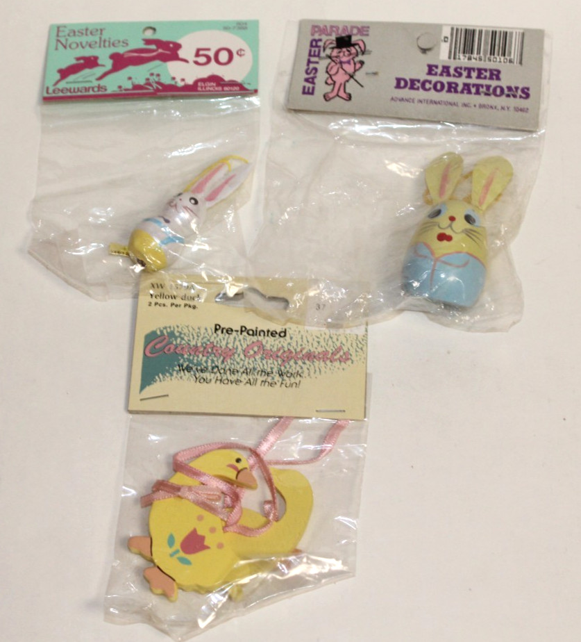Vintage Lot 3 Painted Wooden Easter Ornaments NIP