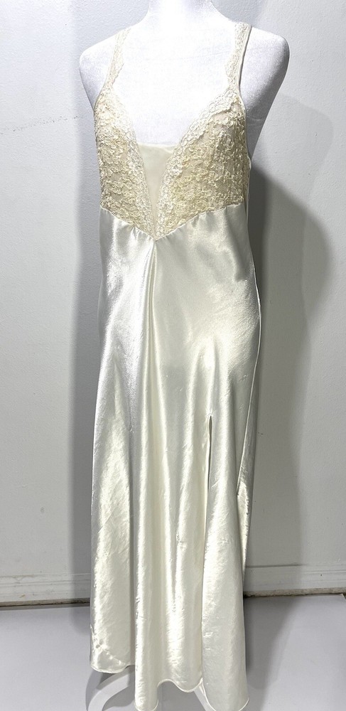 Victoria’s Secret maxi chemises night gown vintage gold label lace women’s S