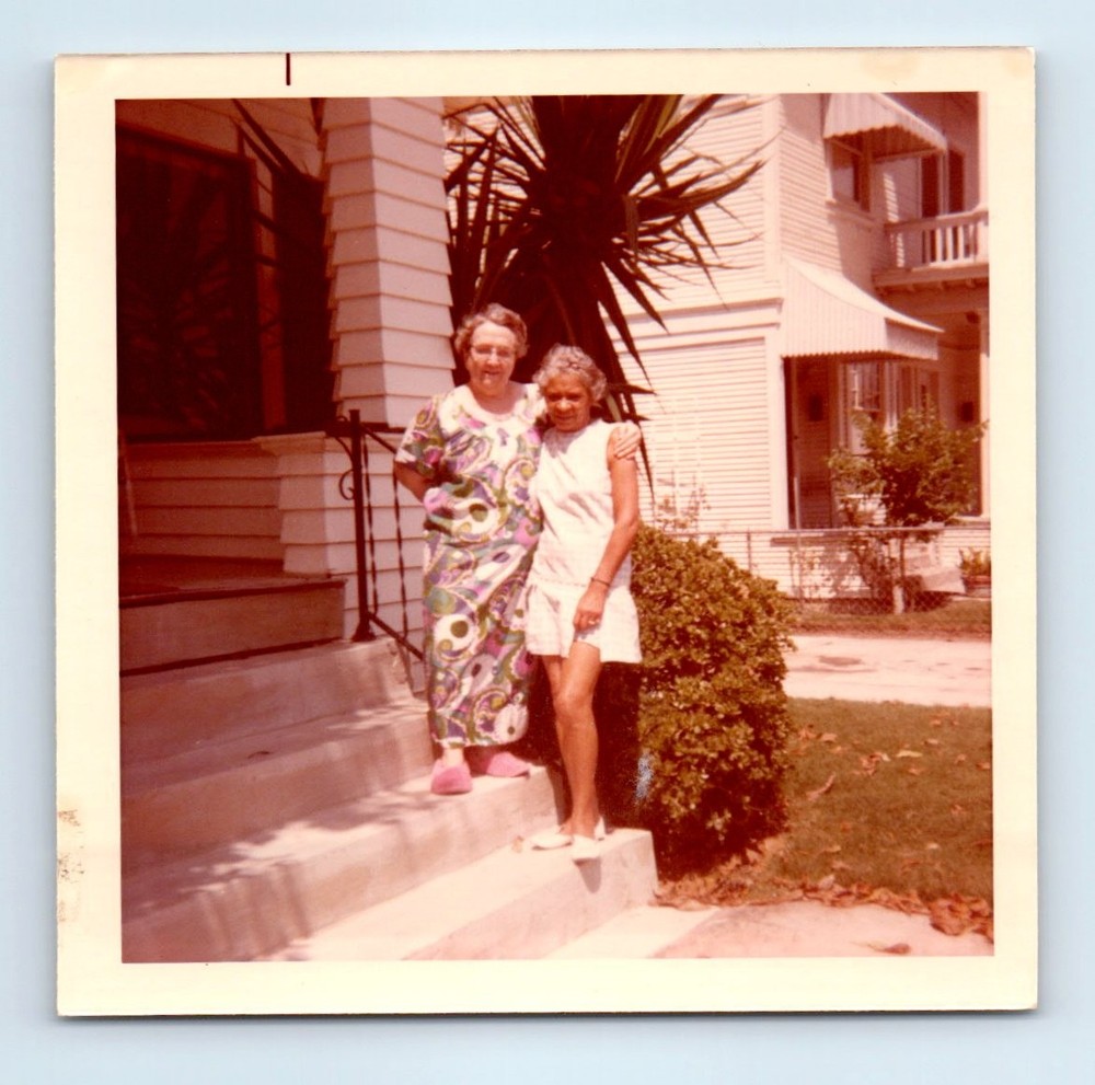 Old Vintage Square Color Photo PAIR DUO WOMEN STANDING OUTSIDE HOUSE 1972