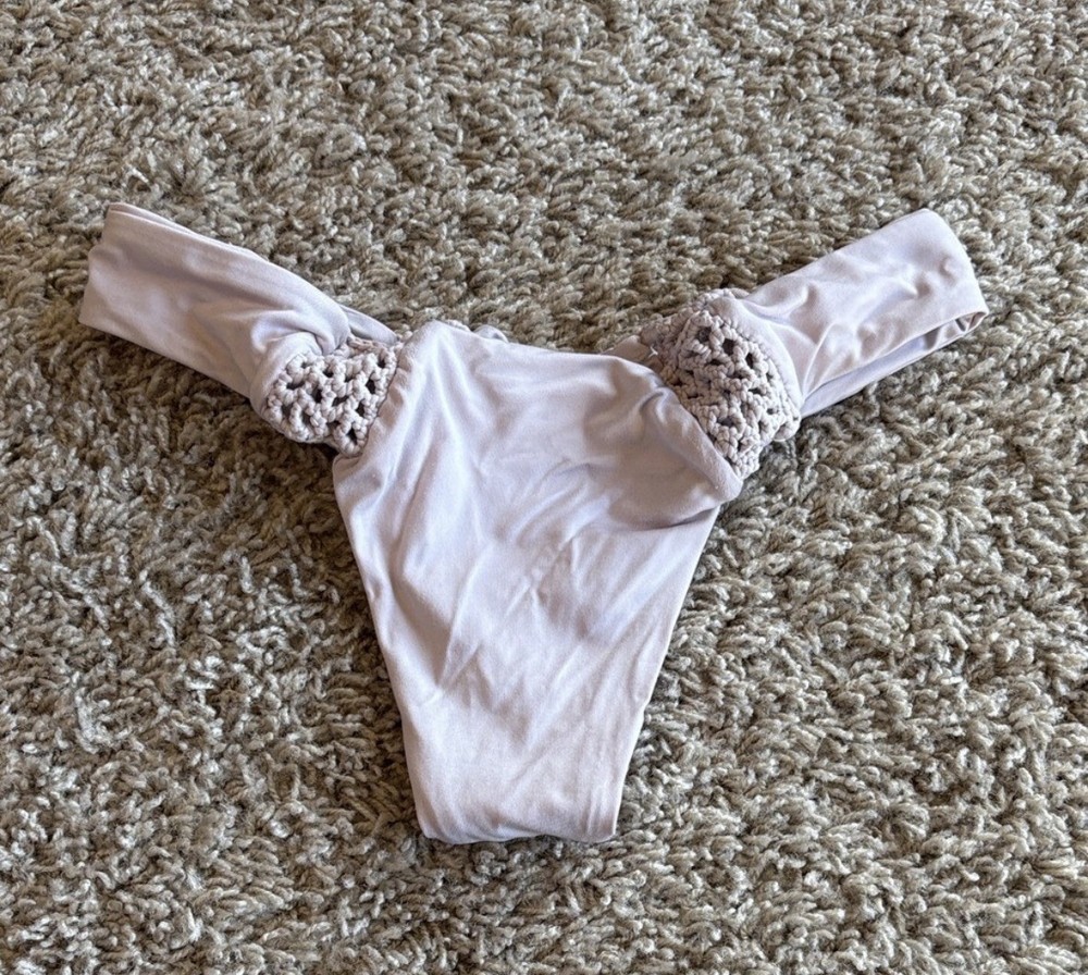 Frankie’s Bikini Light Purple/Lilac Bikini Bottom Women’s Size Xs