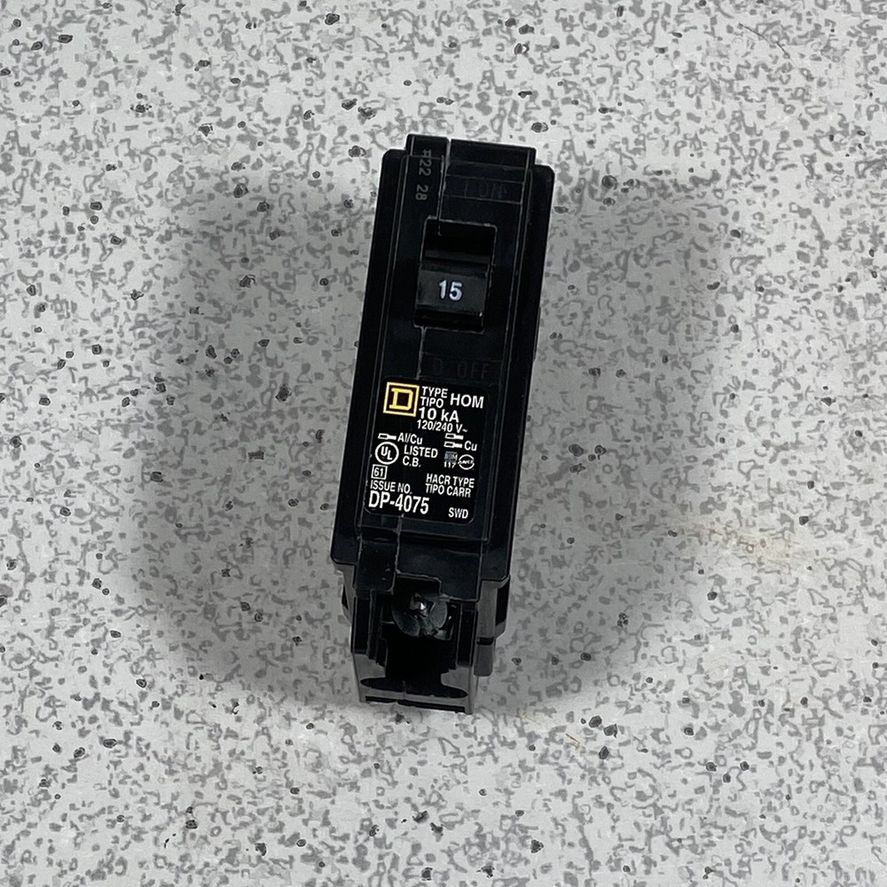 Square D HOM115 1-Pole 15-Amp 120/240V Plug-In Circuit Breaker