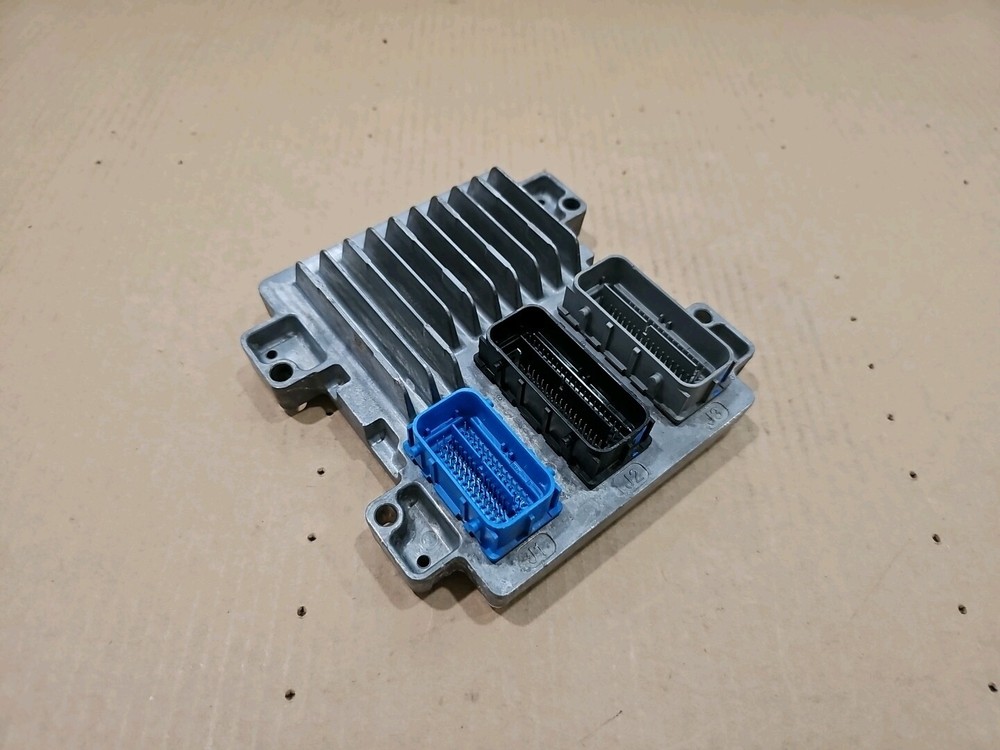 2017-2018 CHEVY SUBURBAN 6.0L OEM ENGINE POWERTRAIN CONTROL MODULE ECM 12695536