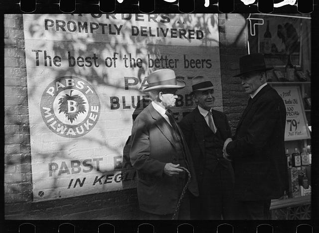 Photo:Hagerstown Maryland 1937 Men in Suits Outside Pabst Beer Sign