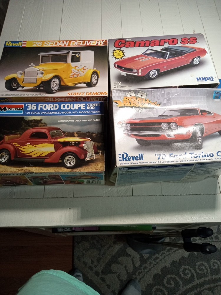 Vintage Car Models Lot