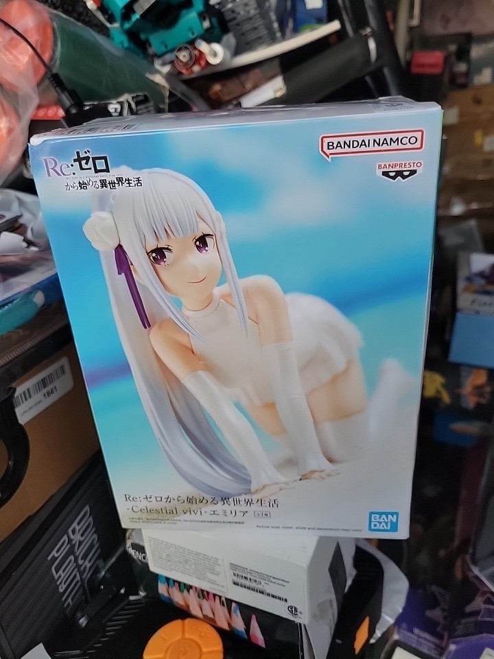 Re Zero Emilia Celestial vivi figure BANPRESTO