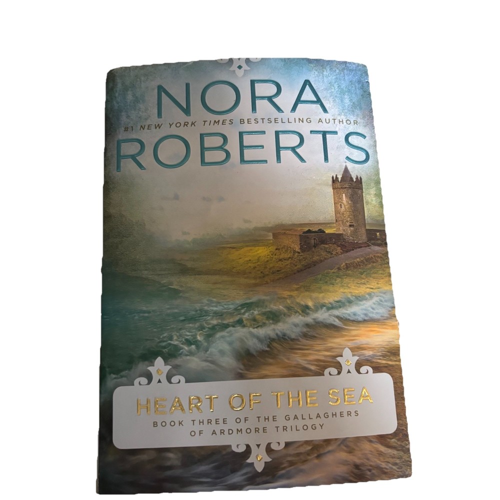 Heart of the Sea by Nora Roberts (2014, Trade Paperback)