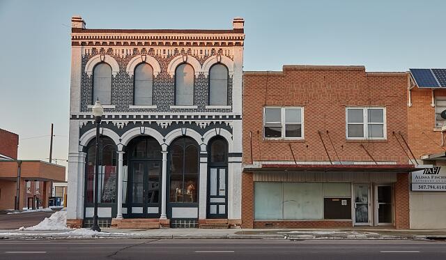 Photo:Minnesota. town got its name nearby lak, Downtown block Sleepy Eye