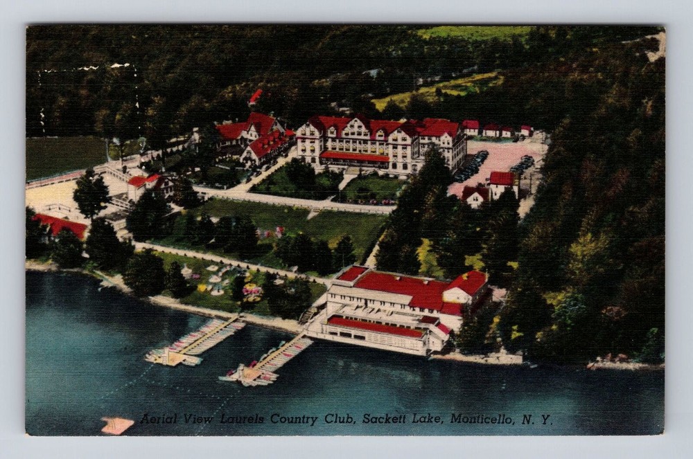 Monticello NY- New York, Laurels Country Club, Sackett Lake, Vintage Postcard