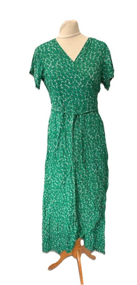 Green Floral Wrap Dress Size M V Neck Short Sleeve Midi Viscose Women’s