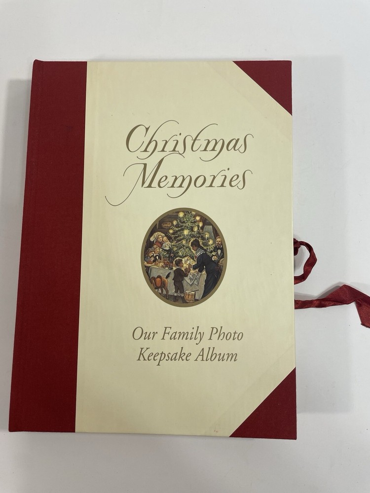 Christmas Memories: Our Family Photo Keepsake Album