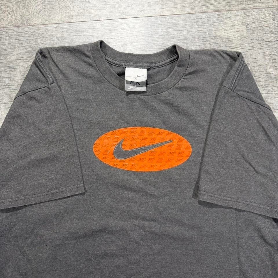 Vintage gray silver tag Nike check box logo 2000s graphic T-shirt size medium