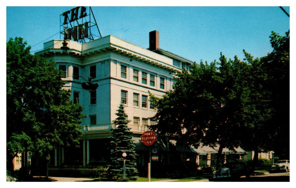 Bedford Pennsylvania Fort Bedford Inn Street View Chrome Postcard