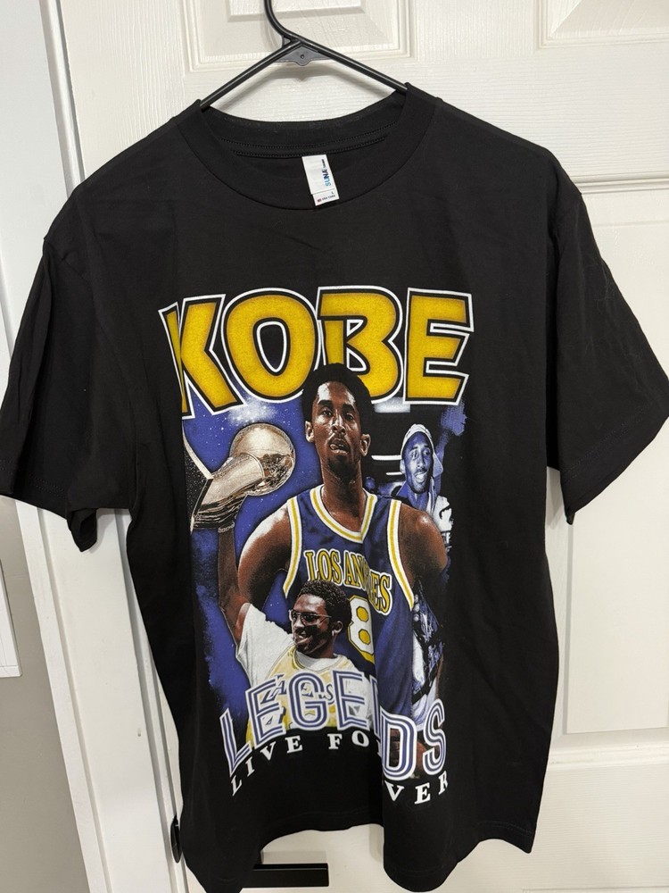 Kobe Legends Live Forever Los Angeles Graphic Tee Black Size L