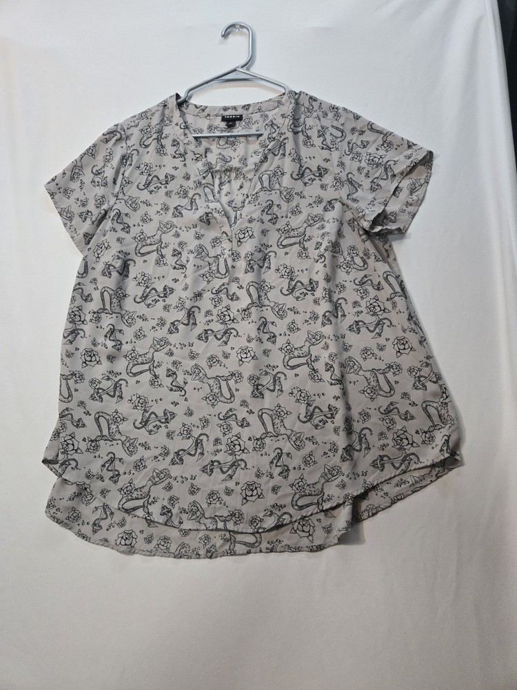 Torrid 0 Plus Size 12 L Gray Mermaid Anchor Rose Tattoo Print Blouse Top Shirt