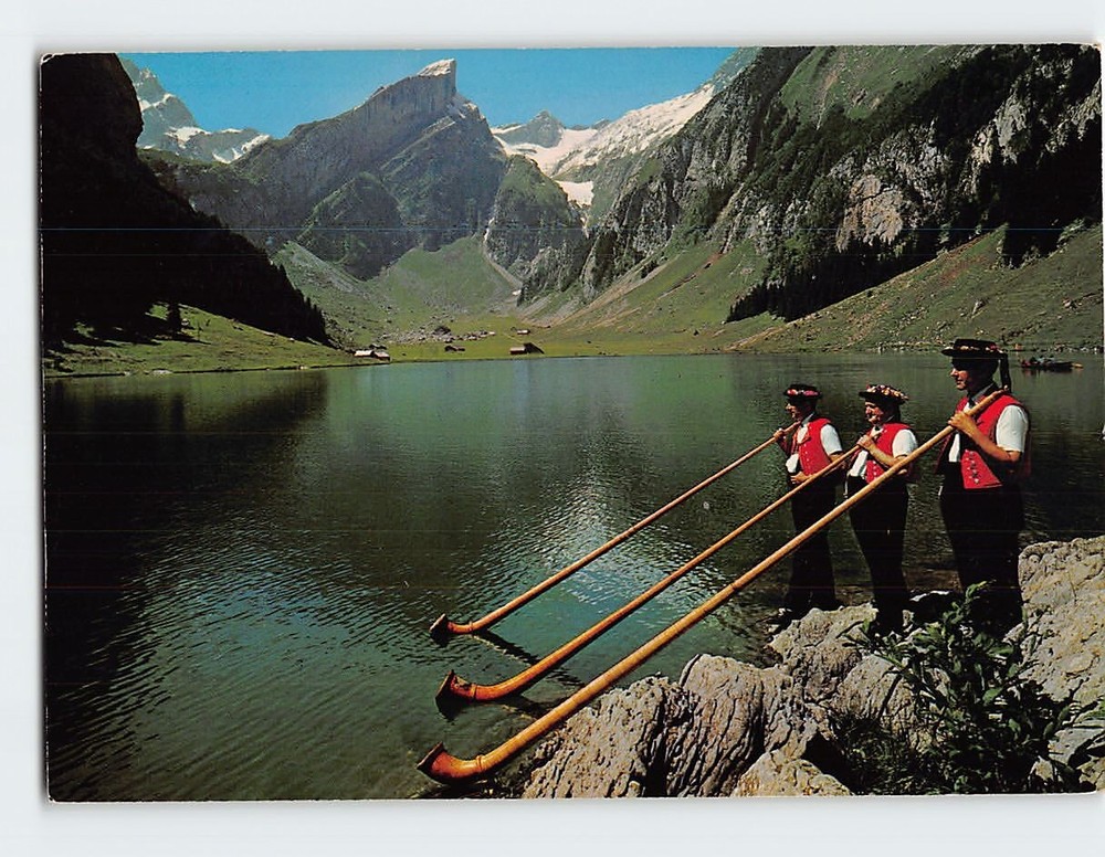 Postcard Alphornblaser am Seealpsee mit Altmann Switzerland