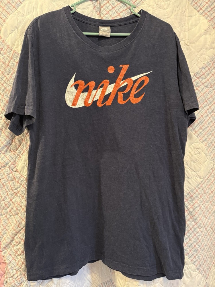 Vintage Nike Sportswear Y2K Era Men’s Size XL T-Shirt Blue Gray Tag