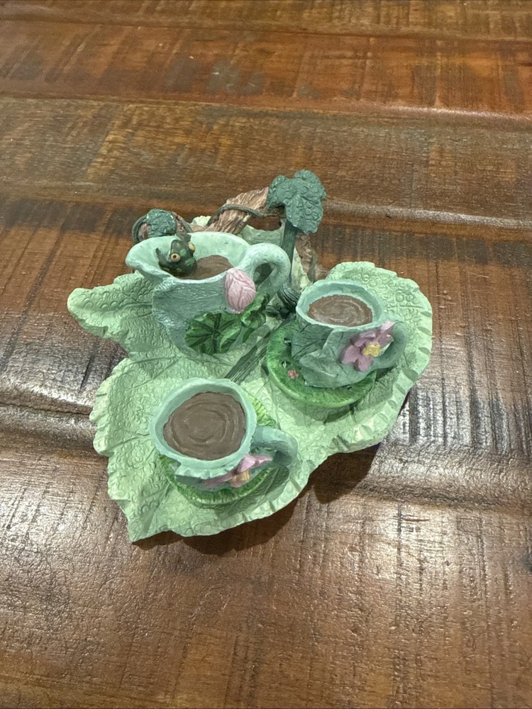 Vintage miniature Fairy Garden Tea Set with Green Frogs 6   Peace set