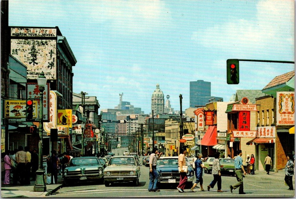 Vancouver British Columbia Chinatown Street Scene Continental Postcard C112