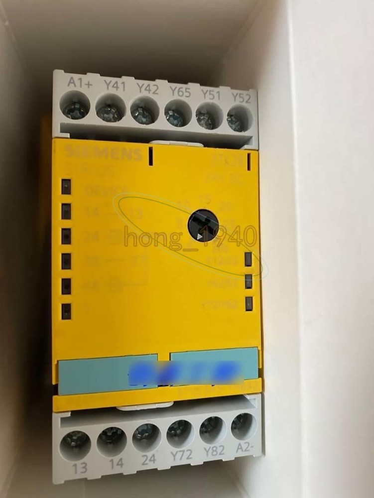 1PCS NEW Siemens safety relay 3TK2845-1HB42