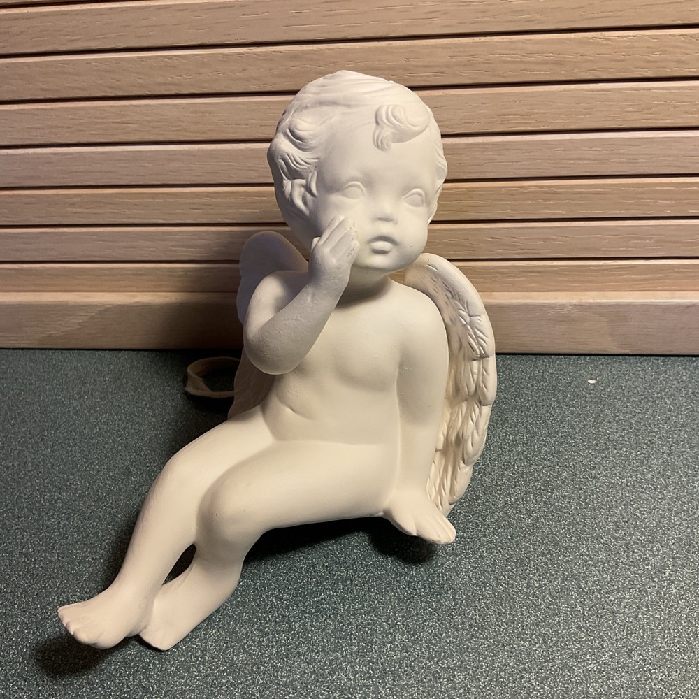 Whispering Shelf Setting Angel