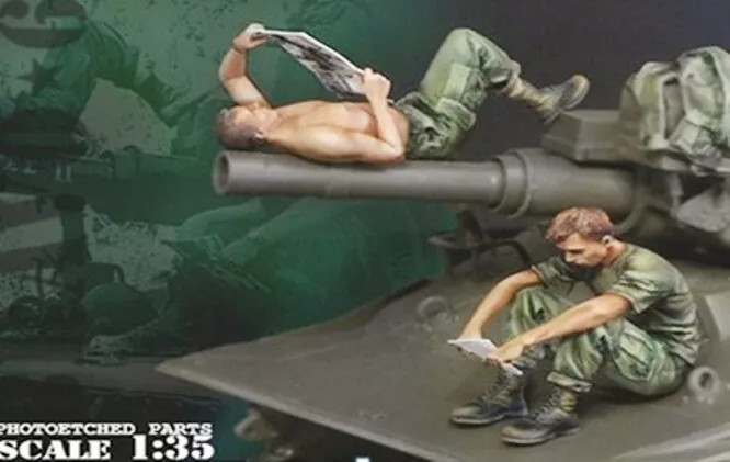 1/35 resin figures model Vietnam War 2 US tank soldiers unassembled unpainted