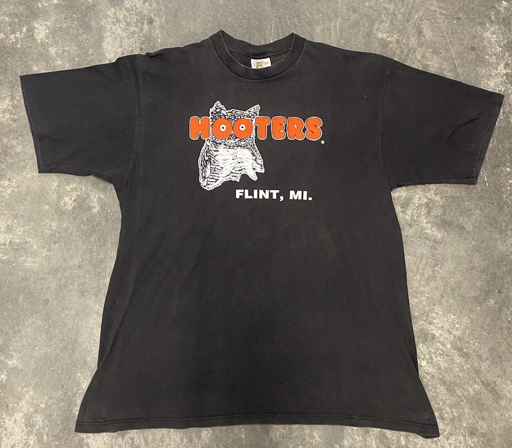 Vintage 80s Hooters Bar Beer Shirt Size XL Double Sided Single Stitch USA Made.