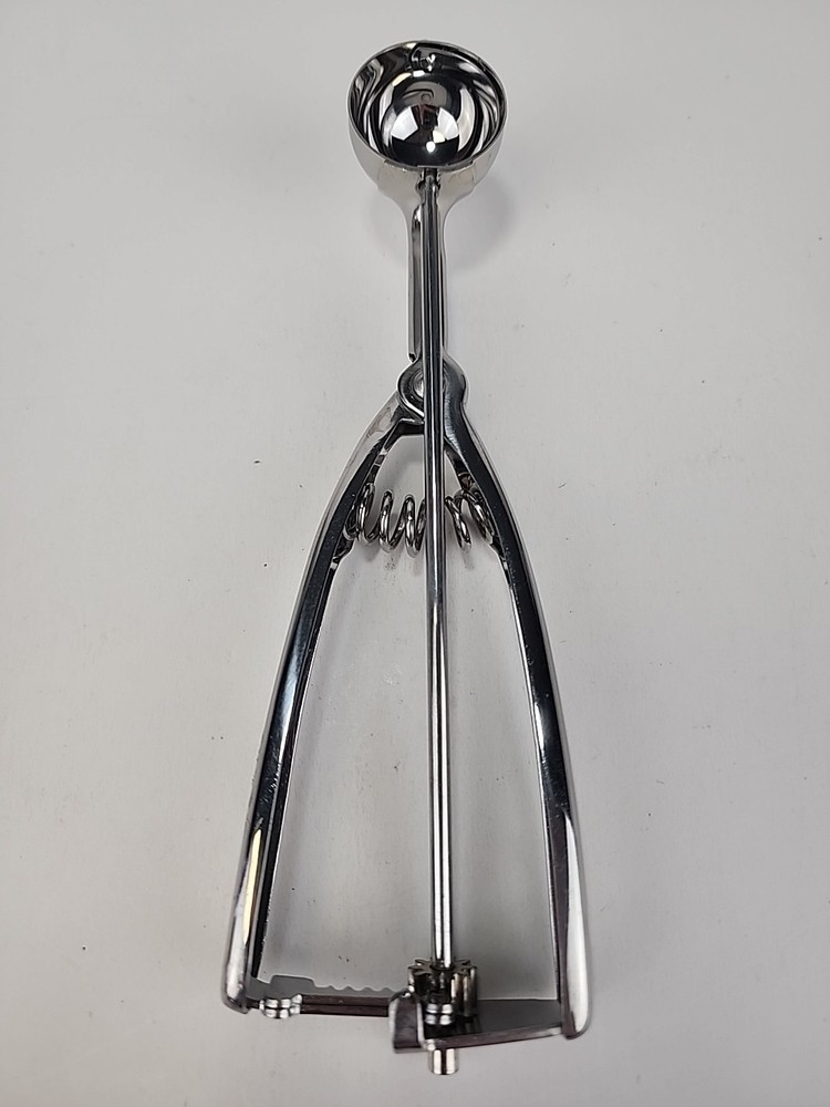 PAMPERED CHEF INOX 18/8 Scoop Melon Baller/Ice Cream Stainless Steel