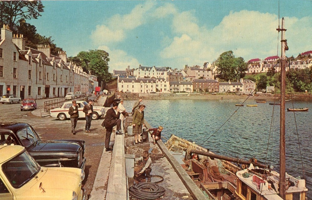 Portree, Isle of Skye, Inverness, Scotland, Posted, VG --POSTCARD