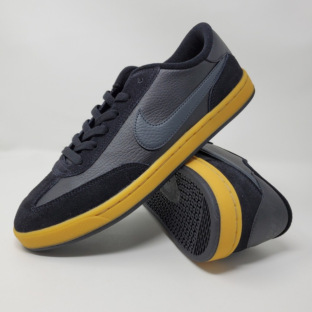 Nike SB FC Classic Black Vivid Orange Anthracite 909096-008 Men's Size 9.5
