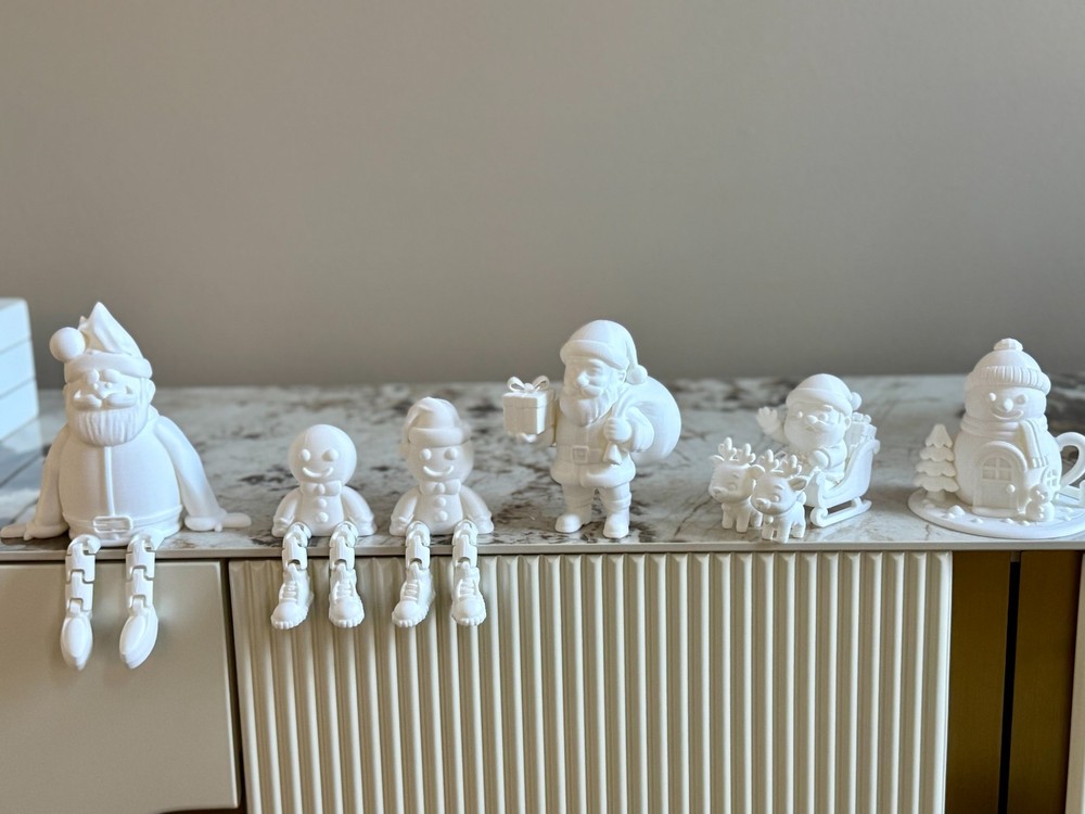 Coloring Christmas Figurines – Paint-Your-Own Holiday Set | Holiday DIY Decor