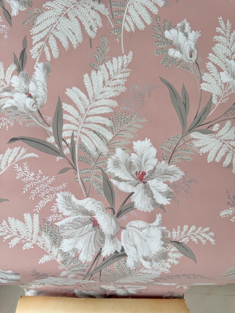 10.5 yds American Wallpaper 1950s Pink Floral Fern Roll Blush Gray White Unused