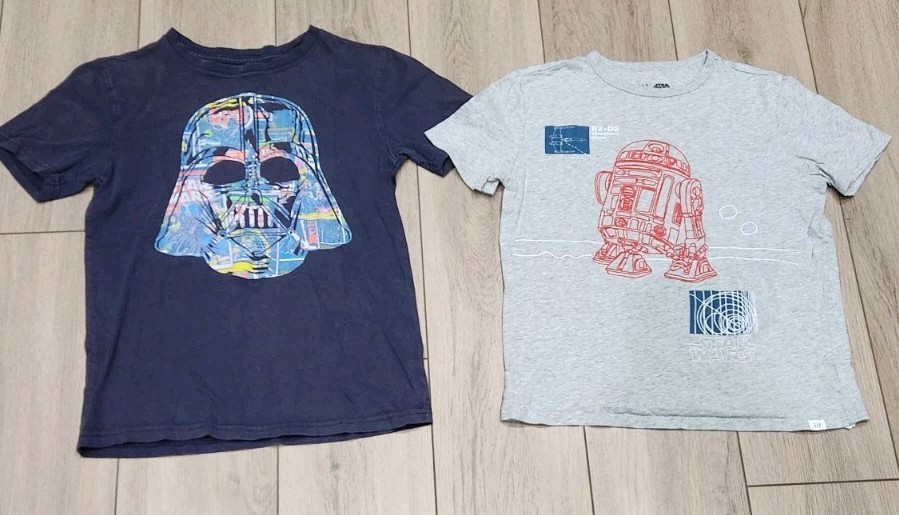 2 Star Wars Gap Kids Graphic T-shirts Size Large 100% Cotton