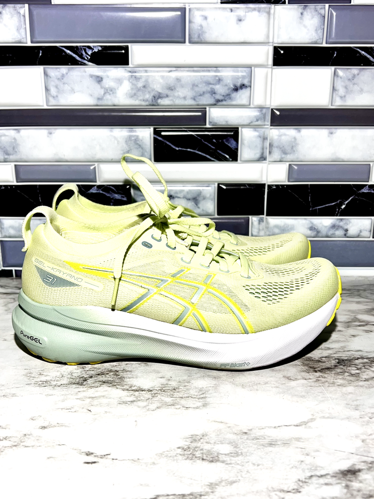 Asics Gel-Kayano 31 Running Shoes Womens Size 8.5 Wide Sneakers Athletic Walking