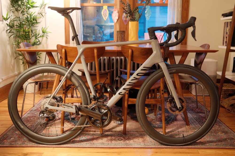 Canyon Ultimate CF SL8 Size XL Ultegra Di2 Carbon Fiber Road Bike