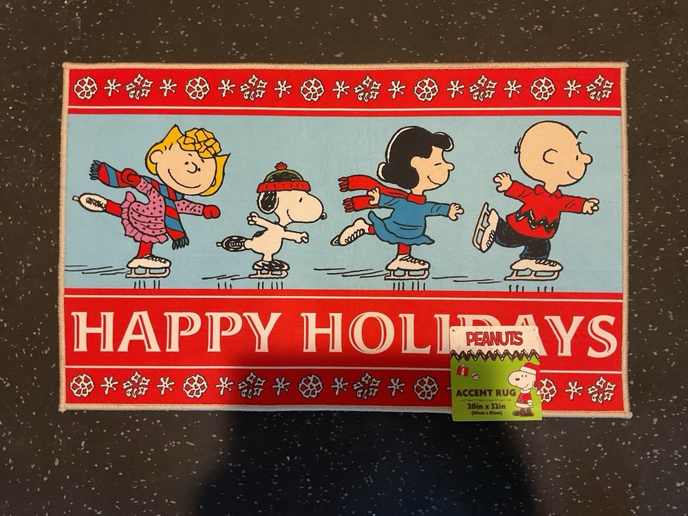 Peanuts Gang Snoopy Happy Holidays Christmas Accent Rug 20 X 32 NEW-image