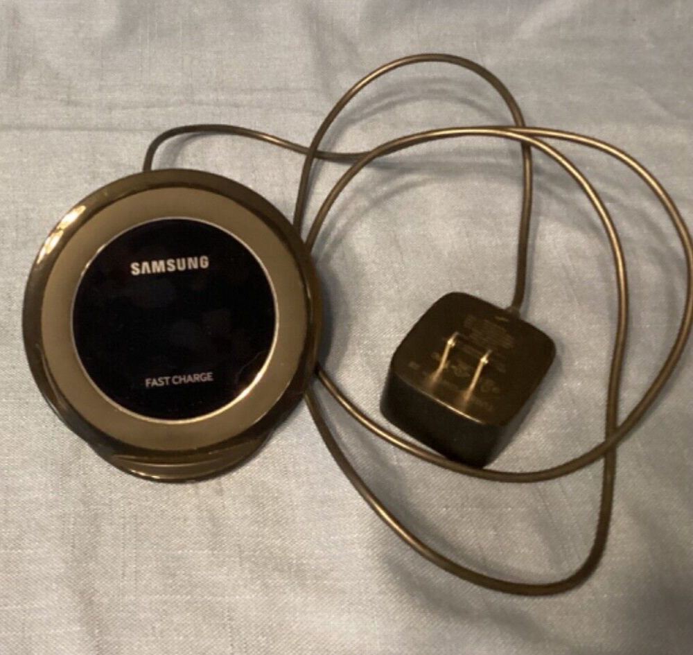 Samsung EP-NG930 Fast Wireless Charger Pad for Quick Charging