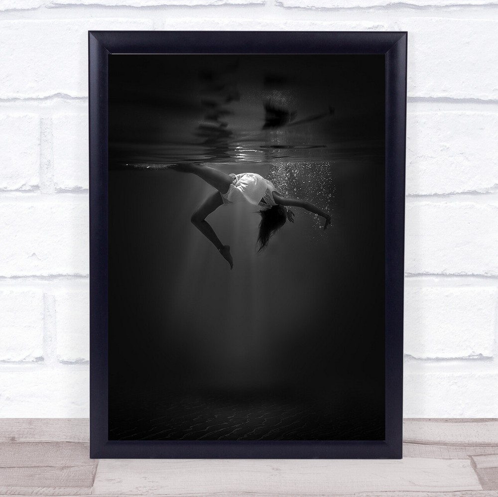 Underwater Bubble Bubbles Reflection Surface Model Woman Girl Wall Art Print