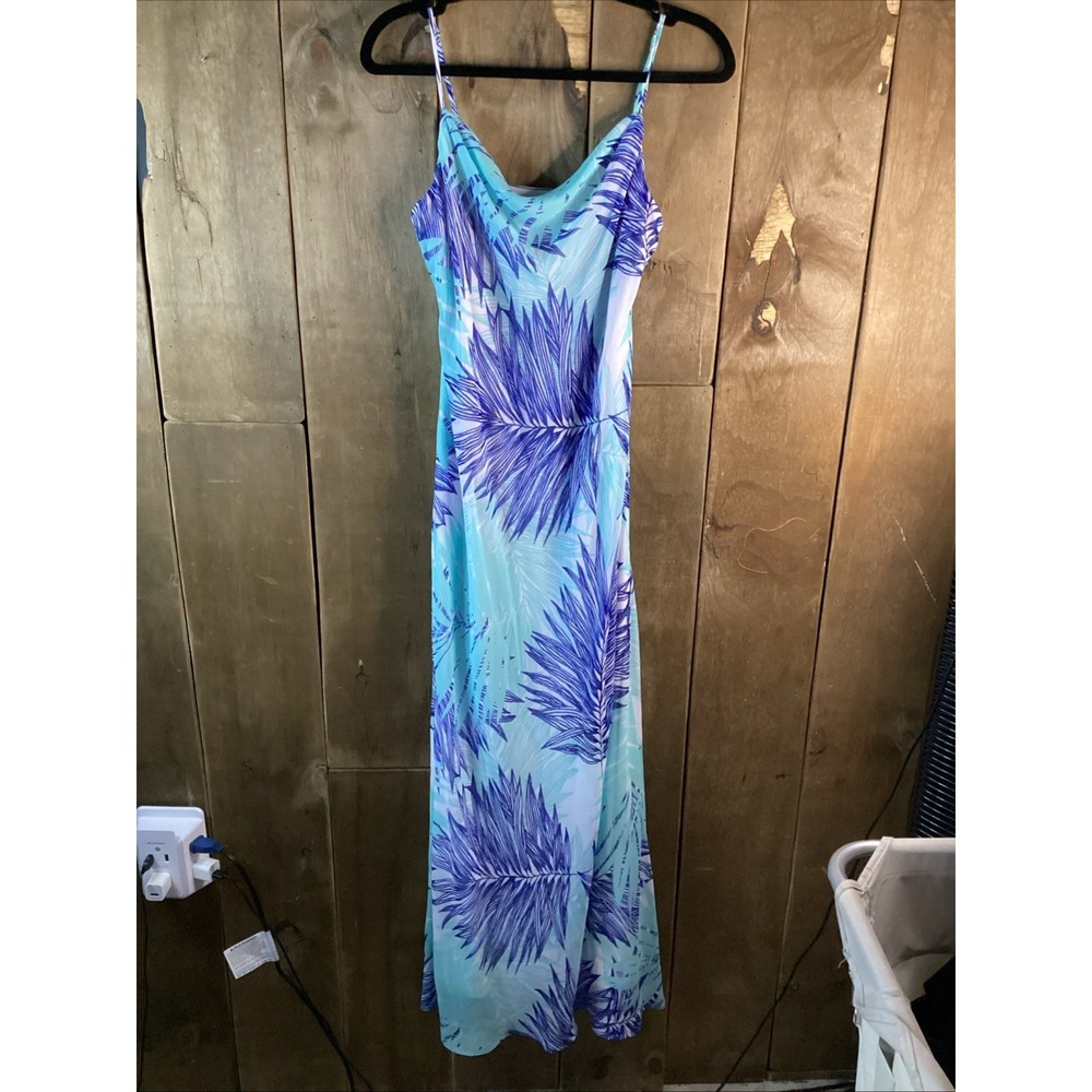 Calvin Klein Women’s Maxi Dress White and Blue Size 6