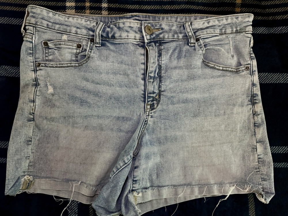 american eagle next level stretch Midi Denim Jean Shorts Size 18 Plus