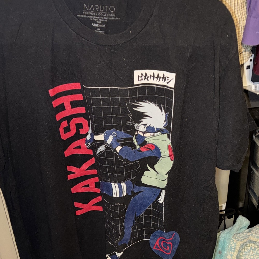 Naruto Shippuden Collection Men's XL Black Kakashi Hatake Graphic Logo Tee