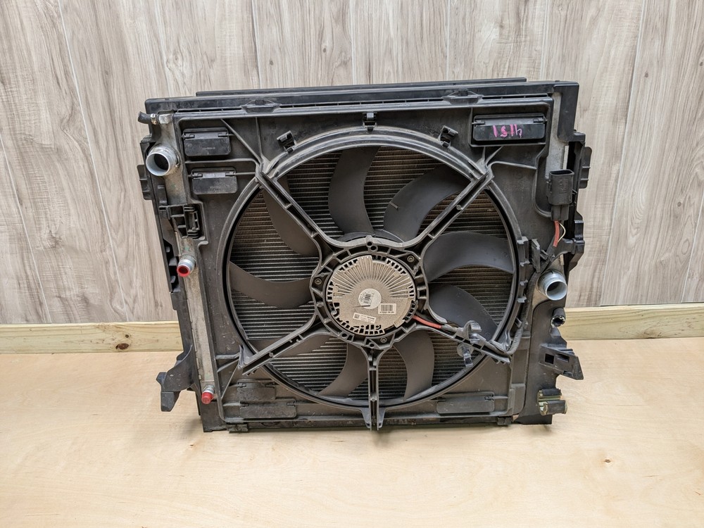 14-19 OEM BMW F15 F16 X5 X6 Radiator Condenser Fan Shroud Assembly 850W N63