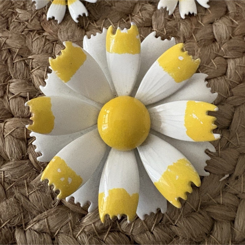 Vintage White & Yellow Enamel Flower Brooch Pin w/ Matching Clip-On Earrings Set
